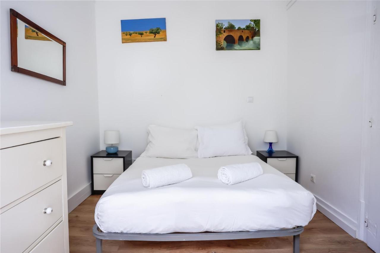 City Center Apt In Lively Bairro Alto! Lisbona Esterno foto