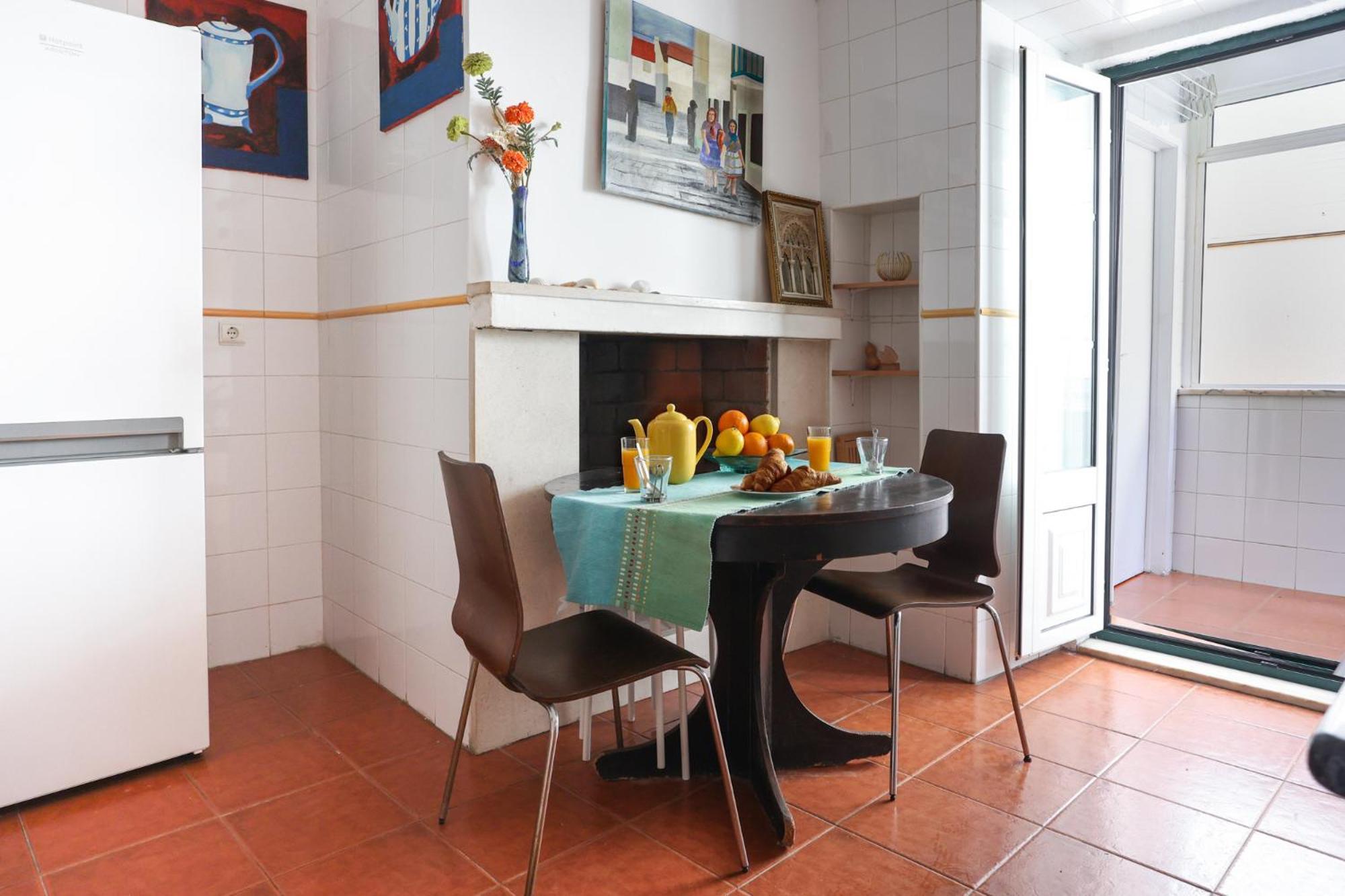 City Center Apt In Lively Bairro Alto! Lisbona Esterno foto